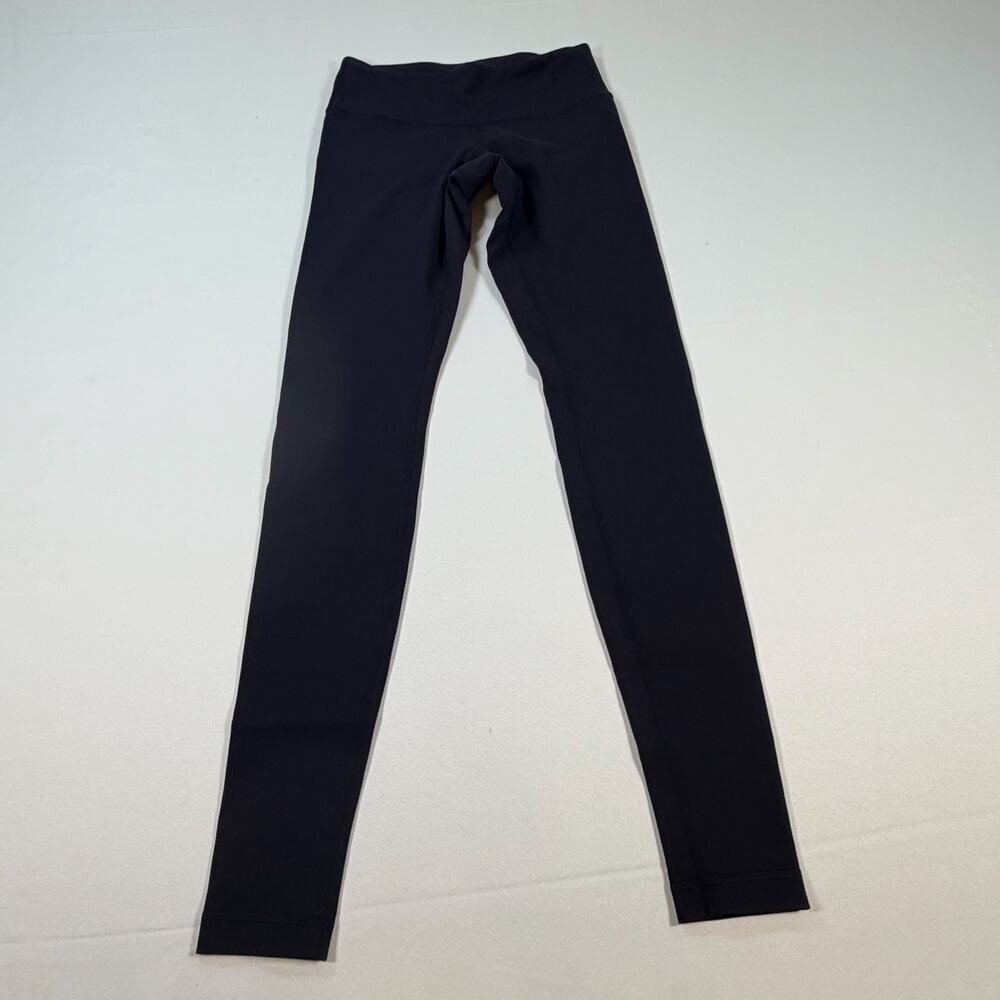 Lululemon Size 4 Black Leggings good condition